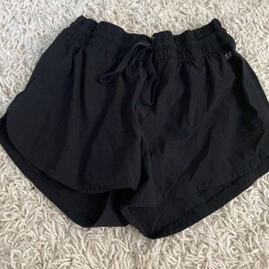 BLACK ATHLETIC SHORTS